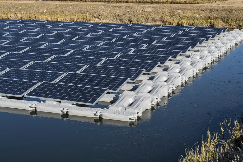 Floating Solar Panel Pergola